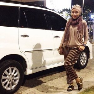 My ootd on Saturday night. Photo taken by sistah @erie_gn thank you ^_^@clozetteid #clozetteid #ootdindo #hotd #picoftheday #hijabers #hijabsmart #hijabmom #blogger #bloggerdailyfashion #bloggersdailylook #aboutlook #fashionbloggerindonesia #indonesianblogger #emakblogger