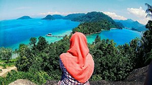 need vitamin sea #sea #beach #traveler #hijabersindonesia #clozetteid 