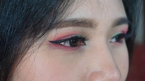Lagi suka coba eyeshadow warna terang, akhirnya begini hasilnya..😂
Makeup yang aku gunakan semuanya dari brand lokal loh, dan harganya juga murah..😊 Mampir ke channel ku hari ini yuk, tutorial nya ada disana..😊
https://youtu.be/N_jZuPbnfZs
Link active cek di bio ya..😘 #clozetteid #makeup #funcolor #brandlokal #eyeshadwomukka #tutorialmakeup