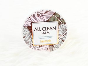Post terbaru di blog aku.
Tentang cleansing balm yang lagi banyak diomongin karena performance dan ingredients nya yang juara.

Baca disini ya :
http://www.indiranyan.com/2016/12/review-heimish-all-clean-balm.html