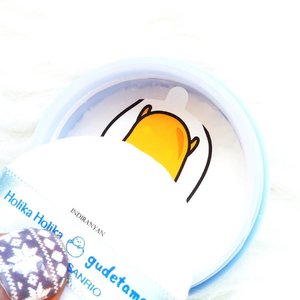 Cover Gudetama's butt with the puff, so you don't get horny in early morning 🙊.
.
.
.
.
.
一
#clozetteid #makeupflatlay  #abcommunity #abmakeup #koreanmakeup #rasianbeauty #コスメ #メイク #gudetama #ぐでたま #ホリカホリカ #홀리카홀리카
