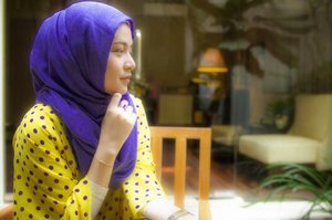 < hi yellow 👋 >...#clozetteid #instalook #instagood #hijabgram #instahijab #like4like #photooftheday