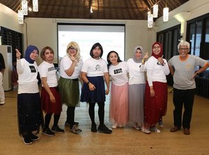 Group performance#Kpop - Gala dinner #BNIAMGoBeyondFaster .👉Jgn Di swipe ❌🤪...#ClozetteID #personalblogger #personalblog #indonesianblogger #lifestyleblog #Hijab #likeforlikes