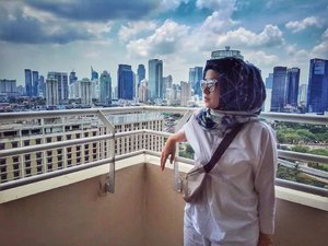 Beautiful Jakarta from 23rd Floor....#ClozetteID #ShoxSquad #personalblogger #personalblog #indonesianblogger #lifestyleblog #Hijab #likeforlikes