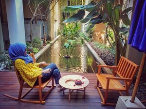 Take a deep breath, and just enjoy your life #metime .............#clozetteid #Blogger #indonesianblogger #BlogReview #beautyenthusiast #FashionEntusiast #BeautyLovers #FashionLovers #LifeStyleBlogger #beautyblogger #indonesianbeautyblogger #indonesianfemaleblogger #femaleblogger #indobeautyblogger #LifeIsGood #enjoylife #Like4Like