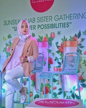 Mau tau Cerita lengkap mengenai Sunsilk Hijab Sister Gathering : Uncover Possibilities kemarin. Yuk klik link blogspot ku di bio ku yaa.#clozetteID #SunsilkHijabSister #UncoverPossibilities #Blogger