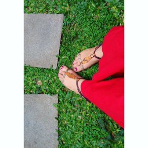 < my favorite sandal ever >
.
.
.
#clozetteid #clozettedaily #instapic #instadaily #instagood #photooftheday #sandaloftheday
