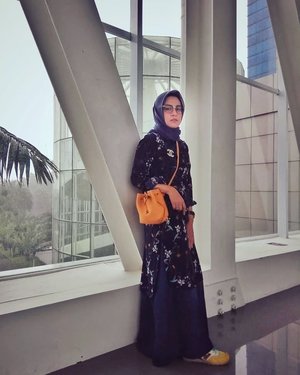 Wikenannya udah selesai, yuk pulang 🤗....#ClozetteID  #ShoxSquad #personalblogger #personalblog #indonesianblogger #lifestyleblog #Hijab #likeforlikes