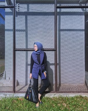 Dilarang injak rumput, jangan ditiru gaes ☝️☝️⛔....#ClozetteID  #personalblogger #personalblog #indonesianblogger #lifestyleblog #Hijab