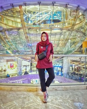 So Monday...we meet again 😪Knit top from @nayyarraoutfit ....#ClozetteID #ShoxSquad #personalblogger #personalblog #indonesianblogger #lifestyleblog #Hijab #likeforlikes