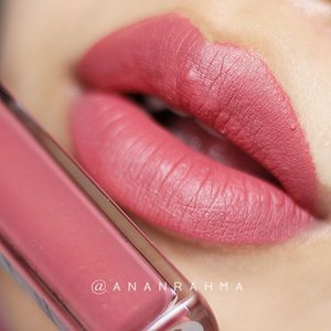 Mungkin beberapa dari kalian udah eneg lihat bibir Rahma jahahahaha habisnya aku suka swatch. . . maaf ya maaf. Ada beberapa foto bekas dulu ikutan kontes swatch, gatel aja kalau enggak diposting. . . .
.
#clozetteid #makeup #makeoverid #makeover #lipcream #swatchbyrahma #pink #mattelipstick #lipstickjunkie #lipstickswatch #swatch #instagood #beauty #beautygram #beautyblogger #bloggerlife #bloggerindonesia #instadaily #instabeauty #indonesianbeautyblogger #bloggerperempuan #indonesianfemaleblogger