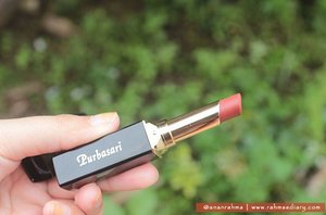 yang suka sama @purbasari_indonesia Matte lipstick tahu dong ini shade apa? :p belum lengkap koleksi lipstick lama, sekarang udah keluar shade baru :( #ClozetteID #makeup #lipstick #lipstickjunkie #purbasarilipstick #purbasarimattelipstick #fff