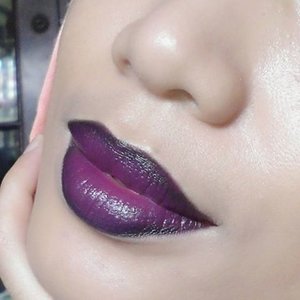 Black purple ombre lips #kerjaitumain #clozetteid #ClozetteMobileApp #ombrelips #mac #wakeupandmakeup #hudabeauty #lipstick