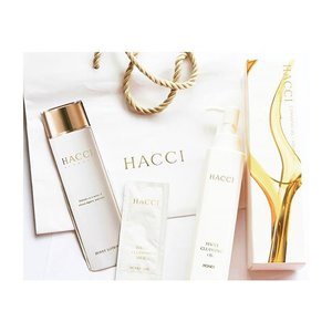 Retaking&reposting this picture because Hacci is Bae. Never get enough of this beauty♡@hacci1912, a Japanese Luxury Skincare that currently is only available in East Asian Market only. I am now trying their Honey Cleansing Oil by buying a full-sized bottle without even trying a sample. Risky and yes I did spend a small fortune for it. Ugh.But in fact that they are very generous with samples makes me glad. The lotion is super pricey (¥10800 seriously for the full-size) but hey I'm excited to try it out! Skin please don't fall in love because my Bank Account can't handle the price.Honey isn't an ally to my skin but well, I kinda wish Hacci's product will get my skin to love honey more! ♡#hacci1912 #hacci #hacciskincare #japaneseskincare #luxurybrand #thuglife #skincarejunkie #skincarearsenal #skincarehaul #beautyhaul #japanesebrand #cleansingoil #オイル #オイルクレンジング #mumukiss #beautybloggerid #clozetteid #clozetter #starclozetter #clozetteco