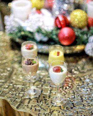 Festive Christmas Dinner Dessert by @platinumgrill x @grahagolf 🍸-#platinumgrill #grahagolf #christmasdinner #clozetteid