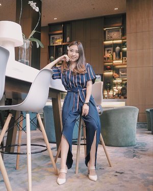 tap for outfit details, tap tap to shape a heart at the center of the pic haha!
👖 @rheicollection .
.
.
#ootdindo #lookbookindonesia #ggrep #ootd #clozetteid