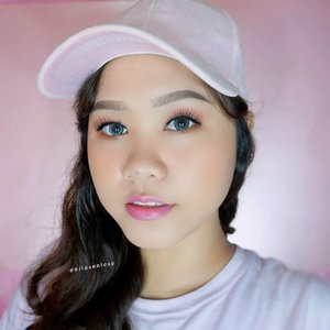 💞Decided to make this look because I luv pink 🙆‍♀️Oh and also I tried velvet lipstick from @sulamitcosmetics here for this look! You can check out my review about Sulamit products on my blog www.niiasantoso.com-Products used:💞 @pixycosmetics Spotcare Beauty SPF 15💞 @sariayu_mt Tinted Moisturizer SPF 20 💞 @riveracosmetics Eyebrow Pencil & Luminous Micro Powder💞 @eminacosmetics blush on💞 @sulamitcosmetics Velvet Lipstick shade 22 & Faux Lashes 02-@beautybloggerindonesia @beautygoers @beautiesquad @bunnyneedsmakeup #beautybloggerindonesia #BeautygoersID #beautiesquad #naturalmakeup #ragamkecantikan #sariayutintedmoisturizer #eminacheeklitblushon @clozetteid #clozetteid