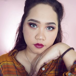 [SWIPE LEFT TO SEE MORE]Not really happy with the result, but yeah I'm still learning to do Cut Crease Eyeshadow. (I know) I suck at doing bold makeup! 😆 That's why I challenge myself to keep learning and taking steps out of my comfort zone.But you guys can see how I did my complexion on my previous video. Go check it out!Anyway happy friday night!❤---@tampilcantik @ragam_kecantikan @beautygoers @beautybloggerindonesia@indobeautysquad @indobeautygram @setterspace @bvlogger.id @bunnyneedsmakeup @wakeupandmakeup @zonamakeup.id @beautiesquad #eyebrowstutorial #tampilcantik #ragamkecantikan #clozetteid #tampilcantik #niiasquicktutorial #beautygoersid  #beautybloggerindonesia #bvloggerindonesia #setterspace #indobeautysquad#indobeautygram #ivgbeauty  #makeuptutorial #wakeupandmakeup #amabiebeauty