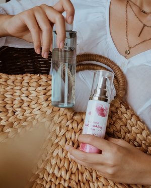I'm so thrilled to share with you @altheakorea 's FIRST celebrity collab with @titi_kamall , Althea Stay Fresh Body Sparkling Mist 🌹 This mist is a lightweight body fragrance with fruity and floral scents: Orange, Peach, and Rose. The combination of these beautiful scents will give you that fresh feeling you need to seize the day. The bottle is perfectly sized to fit in your handbag or travel carry-on so you'll always be ready to impress😍..And I got @altheakorea 's  brand new Pore Purifying Serum Cleanser to help extract dirt from inside the pores and to maintain a healthy pH balance of the skin. I love the packaging soo much💙You can shop these products on Althea's website or Althea mobile app. #TitixAltheaKorea #AltheaAngels #AltheaKorea.#AltheaSerumCleanser #AltheaAngels #AltheaKorea #collabwithchen #clozetteid
