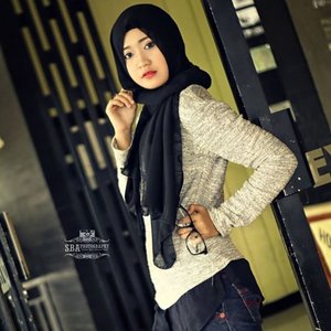 Cucokk nii.. :D

Fg nya jg kerennn @satriabhirawa :D
#likeforlike #like4like #freelancemodelhijab #modelhijabbogor #modelsearch #hunting #diaryhijaber #comment4comment #clozetteid #beautyhijabstyle #sshc #indoor #excelso #hijabfashion #hijab
