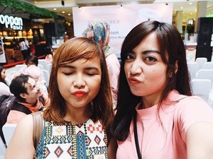 I am lucky enough to meet and to have a couple and a few of good friends who support each others and doing the same passions in my life 🙆🏻🙆🏻 it's really nice to know you, my blogger bestie since 2011 @amaliafajrina
.
.
.
.
.
#clozetteid #clozette #clozetteambassador