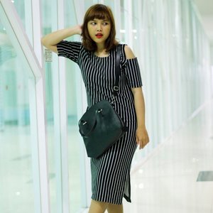 Never in my life I thought striped maxi dress is made to fit my body shape, I have pear body shape, but yeah thanks to @Social_Ind for giving me this piece of maxi dress because I started to like wearing long dress, it looks simple yet stylish. Do you agree? // www.somethingrealserious.com #ootd #style #fashion
