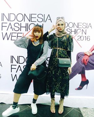 Reunited again with this gorgeous and super talented friend of mine at @indonesiafashionweekofficial 👯 you look really outstanding on the stage Nada 🙆🏻❤️
.
.
.
.
.
#clozetteambassador #clozette #fashion #event #clozetteid #indonesiafashionweek2016 #ifw2016