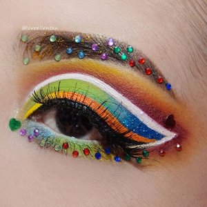 Detail look 💞 Rainbow Eye

#morphebrushes #eotd #maya_mia_y  #hudabeauty #vegas_nay  #clozetteid  #lucinda212 #eyeart #eyeshadow #motdindo #shophudabeauty #maryammaquillage #lookamillion #makeuplover #glamexpress #iryrandrasana #nyxcosmetics #dressyourface #motivescosmetics #makeupaddict #makeupgeek #amazingmakeupart #anastasiabeverlyhills #undiscovered_muas #belajarmakeup #motd #trendycreativity #tutorialmakeup
#universalhairandmakeup
