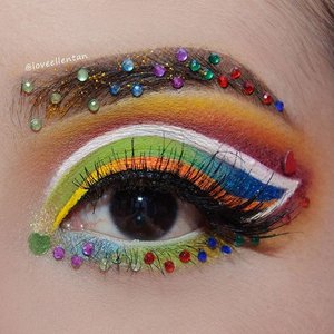 Rainbow Eye 💞

Inspired by @lucinda212 😘😘
I really adore her and her eye art💞😘 Amazing and beautiful😍😍😍 Eyebrow @milanicosmetics  Stay Put Brow

Eyeshadow : @morphebrushes  35C Palette
@bhcosmetics  Take Me To Brazil

@mehronmakeup
 Paradise AQ

Eyeliner @maybelline  Hyper Glossy
@nyxcosmetics  Jumbo Eye Pencil in Milk

Eyelash @florinlash Corn Flower & Dandelion

#hudabeauty #vegas_nay  #clozetteid  #lucinda212 #eyeart #eyeshadow #motdindo #shophudabeauty #maryammaquillage #lookamillion #makeuplover #wakeupandmakeup #nyxcosmetics #dressyourface #motivescosmetics #makeupaddict #makeupgeek #amazingmakeupart #anastasiabeverlyhills #undiscovered_muas #belajarmakeup #motd #trendycreativity #tutorialmakeup
#universalhairandmakeup #makeupbysoolmoz #discover_muas  #fashionandfoundation