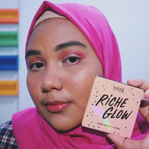 Review @makeoverid Riche Glow sudah ada di blog (link di bio) go check 'em and share your thoughts about the products 🌹⠀⠀⠀⠀⠀⠀⠀⠀⠀⠀⠀⠀⠀⠀⠀⠀⠀⠀#clozetteid #beautiesquad @beautiesquad #setterspace @setterspace #bunnyneedsmakeup @bunnyneedsmakeup #bloggerperempuan @bloggerperempuan #femalebloggersid #beautychannelid @beautychannelid #makeover #richeglow