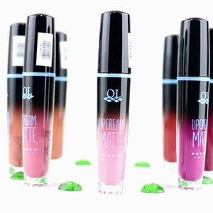 Halo lip cream lover! Review dan swatches tentang @qlcosmetic Lip Cream Matte sudah published di blog loh!
.
Penasaran performanya? Visit gadzotica.com ya!
http://www.gadzotica.com/2017/11/review-ql-lip-cream-matte.html
(Clickable link di bio)
.
www.qlcosmetic.com
__
#IFBxQLCosmetic #QLCosmetic #MatteLipCream #makeup #beauty #clozetteid