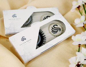 Too lazy to put eye makeup? Use eyelashes, and done! New review post about Silver Swan Lashes in 104 Blanchard and No.306 (Lower lashes) is UP!The quality is the best and affordable!Visit www.gadzotica.com for the review (Link on bio)Thank you @silverswanlash & @sbybeautyblogger #sbbxsilverswan #SBYBeautyBlogger #silverswanlash