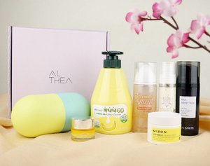 If you are a Korean Skincare addict, Althea Vitamin Box is a MUST HAVE for you!
Check my review about this box at
www.gadzotica.com
(Link on bio)
.
Thank you @altheakorea and @sbybeautyblogger 💕
#altheakorea #sbbxaltheabox #SBYBeautyBlogger
.
#altheabox #altheavitaminbox #skincare #skincareaddict #clozetteID #clozetters #clozettedaily #haul #koreanbeauty #kbeauty #influencer #beautybox #bblog #bbloggerid #beautyblogger #gadzotica