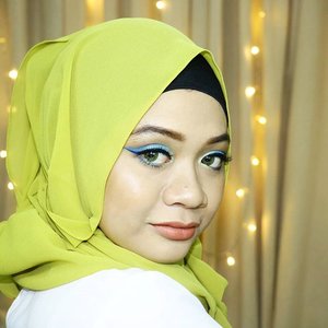 I like this pose very much because you won't see my chubby cheeks 😋 #thepowerofangle
.
@nyxcosmetics_indonesia Jumbo Eye Pencil Milk
@f2f.cosmetics BB Cream, Eyeshadow Green Loyal, Eyeliner Blue, Blush On Orange After Glow, #xoxomattelipstick
@misslynid Eyebrow Liner 7
@wetnwildcosmetic Too Reflect Shimmer Palette #boozybrunch
__
#fotd #motd #makeup #beauty #love #picoftheday #pictureoftheday #clozetteid
