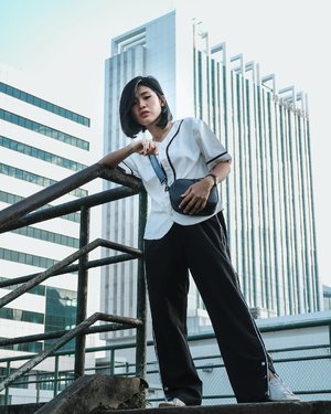 Black erson lasted pants pairing with this white Luka baseball shirt from exclusive collection of @label8store. . .  #womenxlabel8  #travelwithlabel8