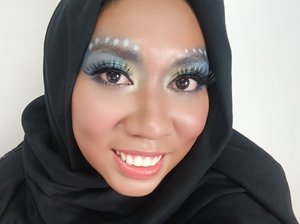 Bold Spring Look with @f2f.cosmetics Eye Makeup Kit.
Lashes by @silverswanlash
Favourite Ombre Blush by @nyxcosmetics_indonesia
Lips by my everyday to go by @purbasarimakeupid

More info: http://puarada.com/face2face-cosmetics-eye-makeup-kit/
.
.
.
.
.
.
#beautyblogger #beautycare #instabeauty #beautyblog #beautyproducts #beautytips #instamakeup #instamood #makeupaddict #makeupbyme #makeupfan #photooftheday #instagood #ontheblog #thehappynow #petitejoy #livethelittlethings #blogpuarada #clozetteid