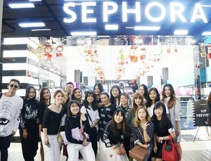 Sephora squad lookin legit😎
.
.
.
#makeupwithselly #SephoraPVJ #sephoraidnbeautyinfluencer #clozetteid
