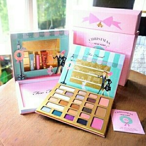 yeayyy.. yesterday i've got this cute Christmas gift from my secret santa in Sephora 😉😘 this is Too Faced Christmas in New York The Chocolate shop edition 😍😍😍 this is a large palette with 21 eyeshadows, three cheek colors (blush on, bronzer, and highlighter) also include deluxe-sized Eyeshadow Insurance, Better Than Sex Mascara, and Milkshake Melted Chocolate Liquified Long Wear Lipstick.. what a complete palette for me to create make up look for Christmas 😘💋
.
wonderful and adorable gift right? 😉 for u who are searching for Christmas gift, let's go to Sephora store and u can find many wonderful yet adorable gift there 👍👍
.
and for additional info, Sephora just opened their new baby born store at Paris Van Java last Saturday, yasss.. another beauty playground for beauty junkies in Bandung 🙌🙌