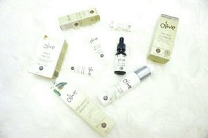 thank youuuu @olive.sg for sending me this AMAZING products 💞💖

OLIVE products dedicated to offer u the best in safe, natural, and effective skincare.. also free from parabens, mineral oils, artificial colourants or fragrances silicones, animal testing, and this product is HALAL certified..
u can read the review on my blog.. check it out 😉😉