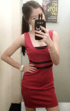 The dress is just purfff....ectt for Christmas! 