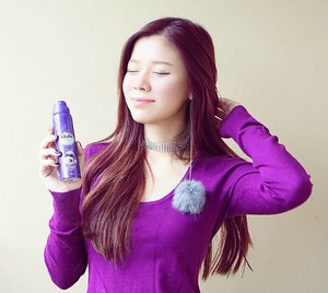 Hai, udah baca review @pesonavitalis Fragranced Body Spray Glamorous di blog aku belum? 💕 _Kalo favorit aku sih yang sheer - purple bottle ini! Mau tau kenapa? 👀 Baca selengkapnya di: http://www.elinivana.com/2016/12/vitalis-fragranced-body-spray-glamorous.html?m=1_Oh ya kamu bisa ikutan kontes #OOTD dari @pesonavitalis buat menangin swarovski! 💗 Ikutan yuk! Siapa tau kamu yang menang! 💪_#clozetteidxvitalis #clozetteid #ngobrolcantikreview #vitalis #pesonavitalis #showyourvitalis