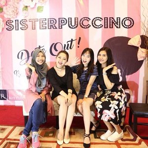 Today's event with pretties and @makeupuccino at #sisterpuccinodateout store! 
Thankyou for having us!!! 😘🙌🏻 📸: @siscapiccha 
#clozetteID #FDBeauty #selfie #makeup #instabeauty #beauty #mua #selfmakeup #fotd #eotd #monolid #look #todayslook #instamakeup #wefie #beautyblogger #beautybloggerbandung #sisterpuccino #blogger #event