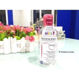 Good morning ☀️rise and shine! Don't forget to tune your skin before applying skincare or makeup. It will help removing any residue left behind, and also retuning the skin, preparing it to absorb the skincare better 😃 Here is my all time favorite #micellarwater that I have been sworn by till now, @bioderma_indonesia. Though I have oily skin, but since my skin condition is currently not in a good condition; therefore I am using the #Bioderma Sensibio H2O to fight acne and pimples. What's your current favorite / your holly grail toner? Have a bless day! Gbu 😘#blossomshine #skincare #skincareroutine #clozetteid #haul #beauty #beautyaddict #beautyjunkie #beautyblog #beautyqueen #beautyroutine #jakarta #indonesia #indonesianbeautyblogger #indobeautygram#makeupjunkieissue #makeup #makeupblogger #makeupmafia #makeupartistjakarta #makeupjunkie