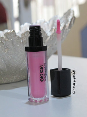 Chi Chi Cosmetics' Lip Chandelier Lips in Socialite.
It is a Baby Pink Crystal Pearl Lip Lacquer with a shimmery glossy finish.
Got this when I went to Melbourne earlier this year.
But you can get them online, they ship worldwide.