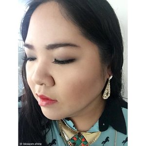 A closer look of my  #motd yesterday for @cosmobeauteindonesia. Just a simple naturally blushing look, completed with a coral lippies to make the whole look bright and fresh 😃 makeup by me 😁 tab the pictures to see all the brands I used to create this look 😘 #blossomshine #clozetteid #cosmobeauty #beauty #makeupmafia #wakeupandmakeup #beautyblog #beautyjunkie #beautyaddict #beautiful #beautyqueen #makeupartistjakarta #makeupartistindonesia #indobeautygram #indonesianbeautyblogger #indonesia #beautybloger #beautyblog #jakarta #makeupblog #makeupblogger