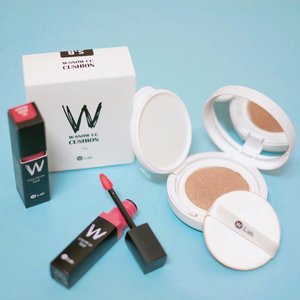 #deahamdanreview --
If you like to have "white skin effect" of Korean Makeup, I totally recommend this W.Snow CC Cushion for you! The colour is very pigmented as well covering your flaw. Only need one layer to achieve the Korean skin effect. The cushion is also different from the usual cushion, I can say that this one is more thick & full with CC cream inside. My color is 23(Snow Beige). I also like their tint. Not too thick, natural colour, keep your lips become moisture everytime. If you want to purchase the W.Snow CC Cushion you can buy it online -> hicharis.net/deahamdan . Happy shopping beauty!
#deahamdanreview #charisceleb #hicharis #charis @w.labglobal_official @w.lab @charis_official . DON'T FORGET TO FOLLOW @dr.mindglobal !.
.
#clozetteid