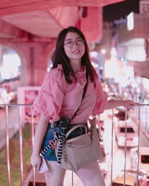 @gianciana captured my tired face but happy inside in Thailand💖. Mising Thailand already😭 Ps: you still can see my gorilla pod here before its gone.☹
.
.
.
.
.
#clozetteid #deagoestobkk