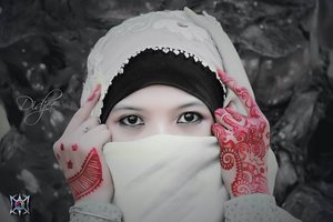 Hijab n' Mehndi  by Didjee_HennaArt