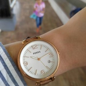 Quality time with kiddo. #clozetteid #accessories #watch #fossilstyle