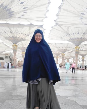 In 💕 with Madinah. .#clozetteid #masjidnabawi #nabawi #madinah #mashaAllah #pilgrim #pilgrimage